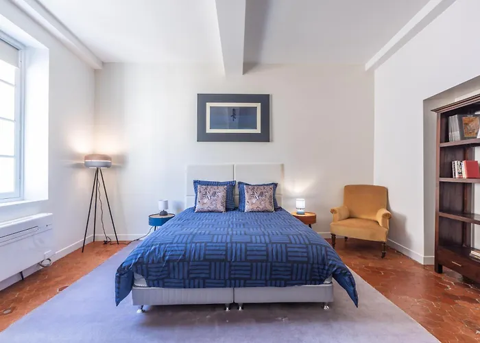 Old Town * Μεντόν