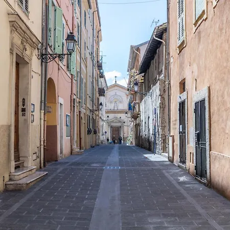 Old Town * Ментона